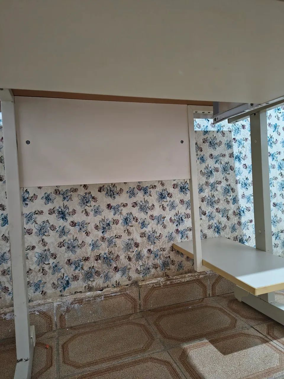 Mesinha para computador/ estudos - Foto 5