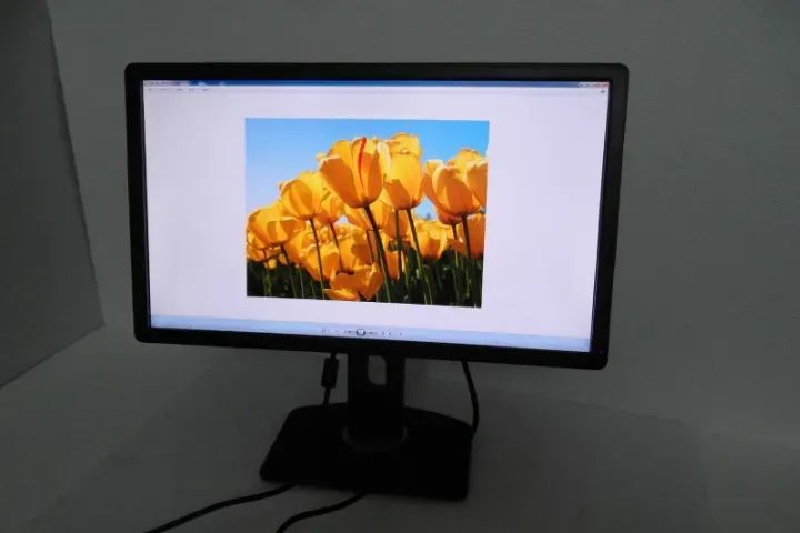 Monitor Dell Ultrasharp U2312HM - 23 polegadas 