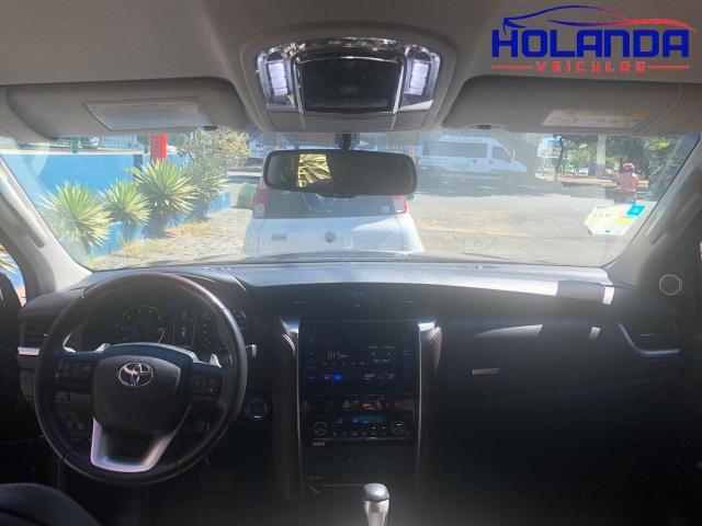 TOYOTA HILUX SW4 2017/2018 2.8 SRX 4X4 7 LUGARES 16V TURBO INTERCOOLER DIESEL 4P AUTOMÁTI - Foto 4