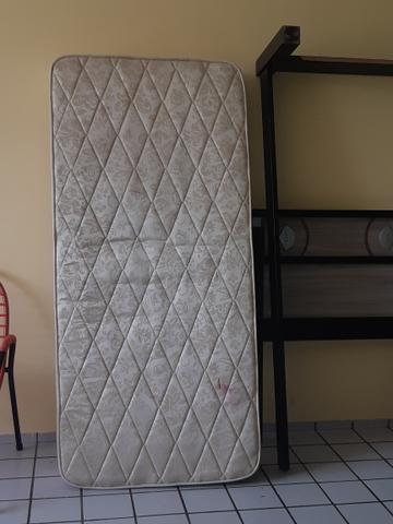 Vende-se cama de solteiro - Foto 2