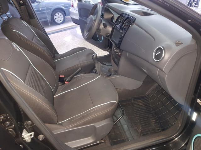 Sandero vibe 1.0 flex 2017/2017 preto 4portas completo - Foto 8