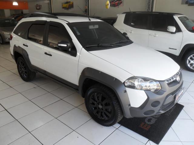 FIAT PALIO WEEKEND ADVENTURE 1.8 DUALOGIC 16V 2015