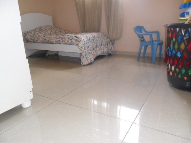 Urgente -Òtimo apto em Porcelanato,rebaixamento em gesso,pia+bancada Granito-Só R$ 95 Mil - Foto 4