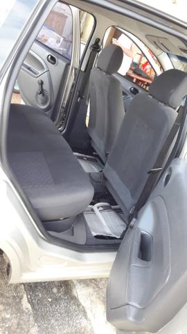 Vendo abaixo da tabela - Foto 5