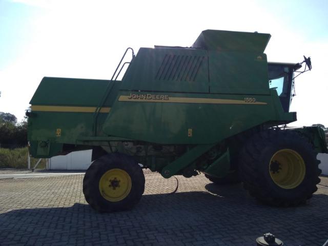 Colheitadeira JD 1550 Plataforma de 23 pés Flex ano 2004 - Foto 3