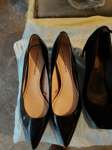 roupas e sapatos femininos