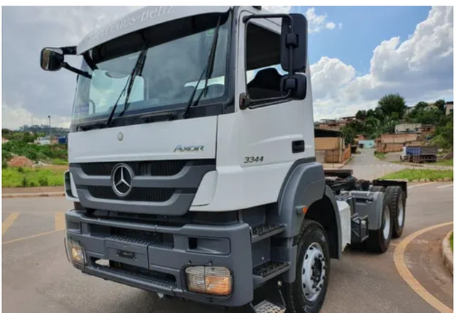 MERCEDES-BENZ AXOR 3344 6X4 ANO 2016/2017 CABINE SIMPLES
