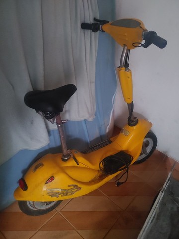 MOTO ELÉTRICA E- SCOOTER