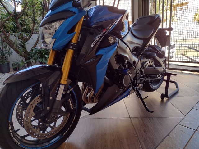 SUSUKI GSXS1000