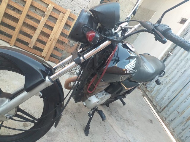 VENDE-SE HONDA TITAN 150 ANO 2008