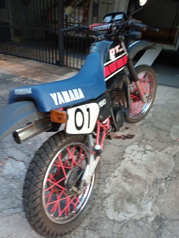 MOTO DT 180 S ANO 1986!!!