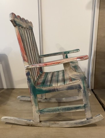 cadeira de balanço em madeira angelim - Foto 3