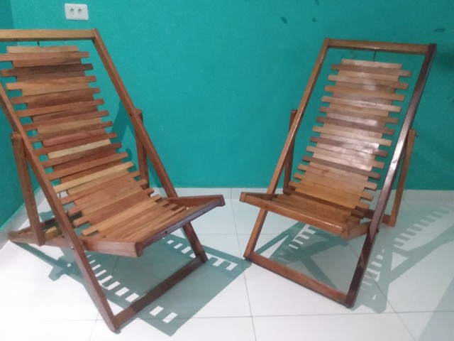 Cadeira espreguiçadeira em madeira  - Foto 2