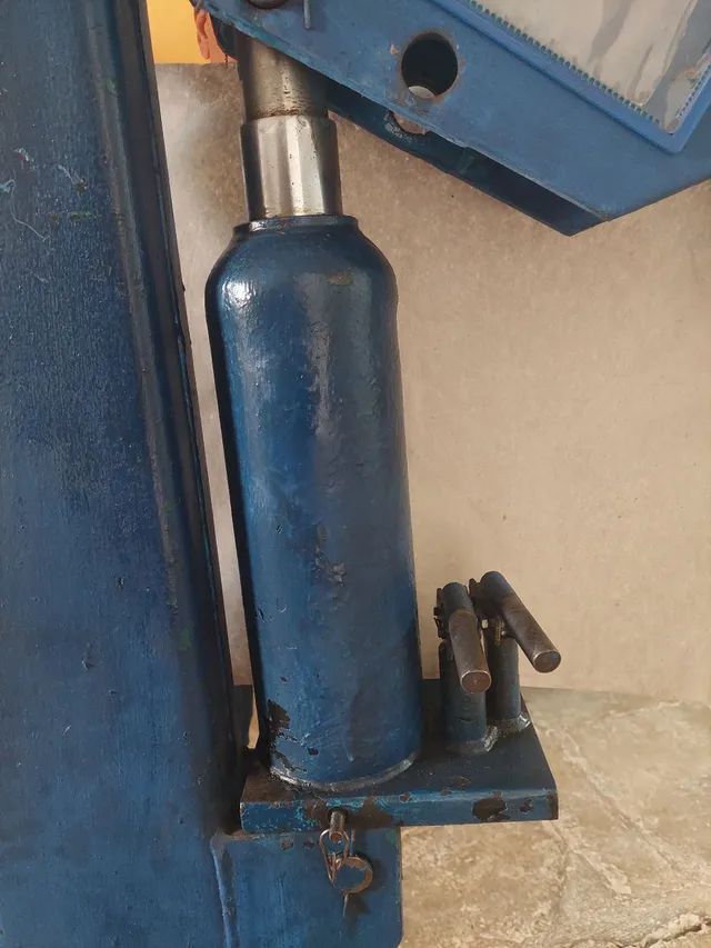 Girafa 2 toneladas semi nova - Foto 6