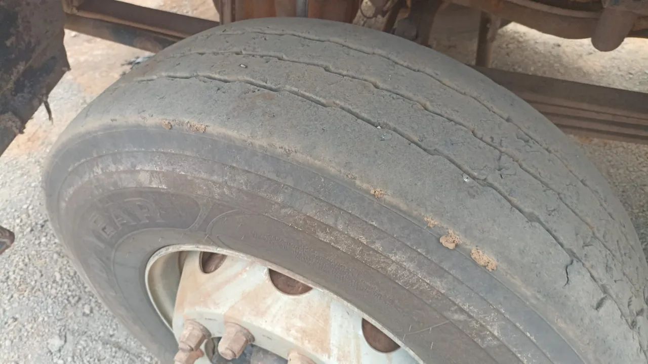 MB Axor 4144 10/11 6x4 c/caçamba 16m³  - Foto 13