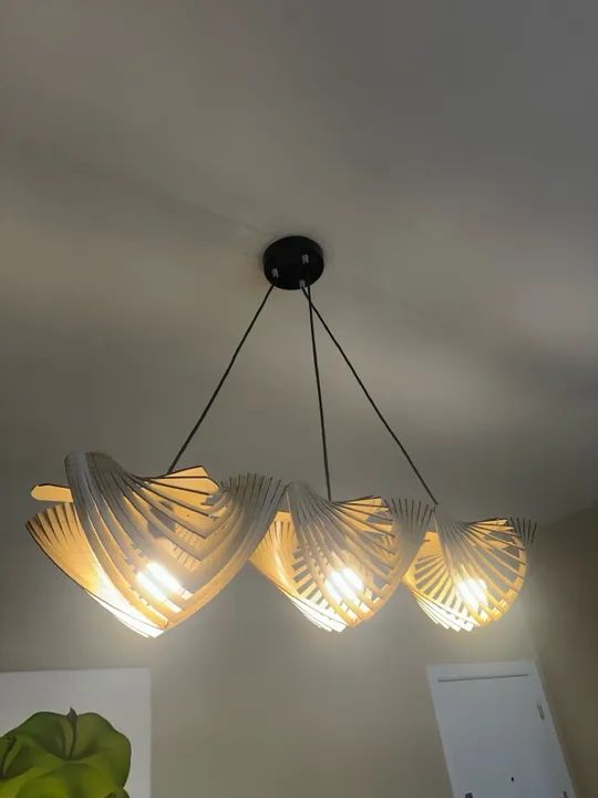 Lustre Pendente 3 Lâmpadas Madeira Marrom Três Marias Ilux - Foto 2
