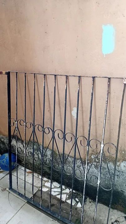 Grade de Janela Tamanho : 1,20 M (altura) X 1,00 M (Largura)