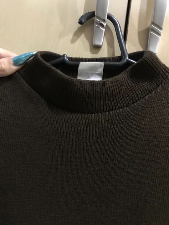 Blusa marrom de gola - Foto 3