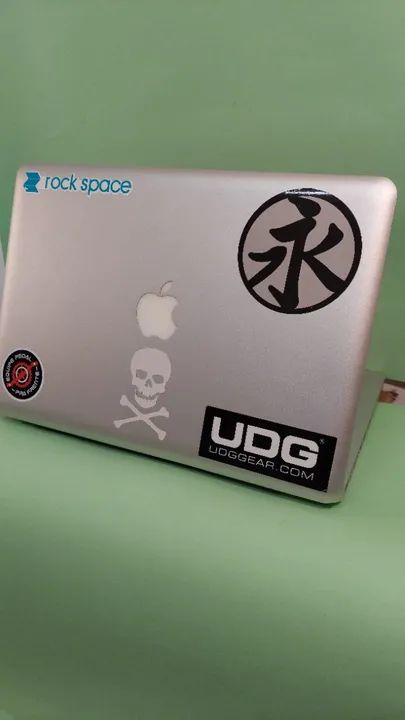 Mac book Pro - Retina - 13" core i5 - Leia o anuncio - Foto 2