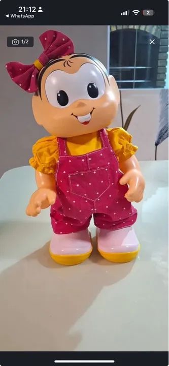 Boneca Mônica que dança 