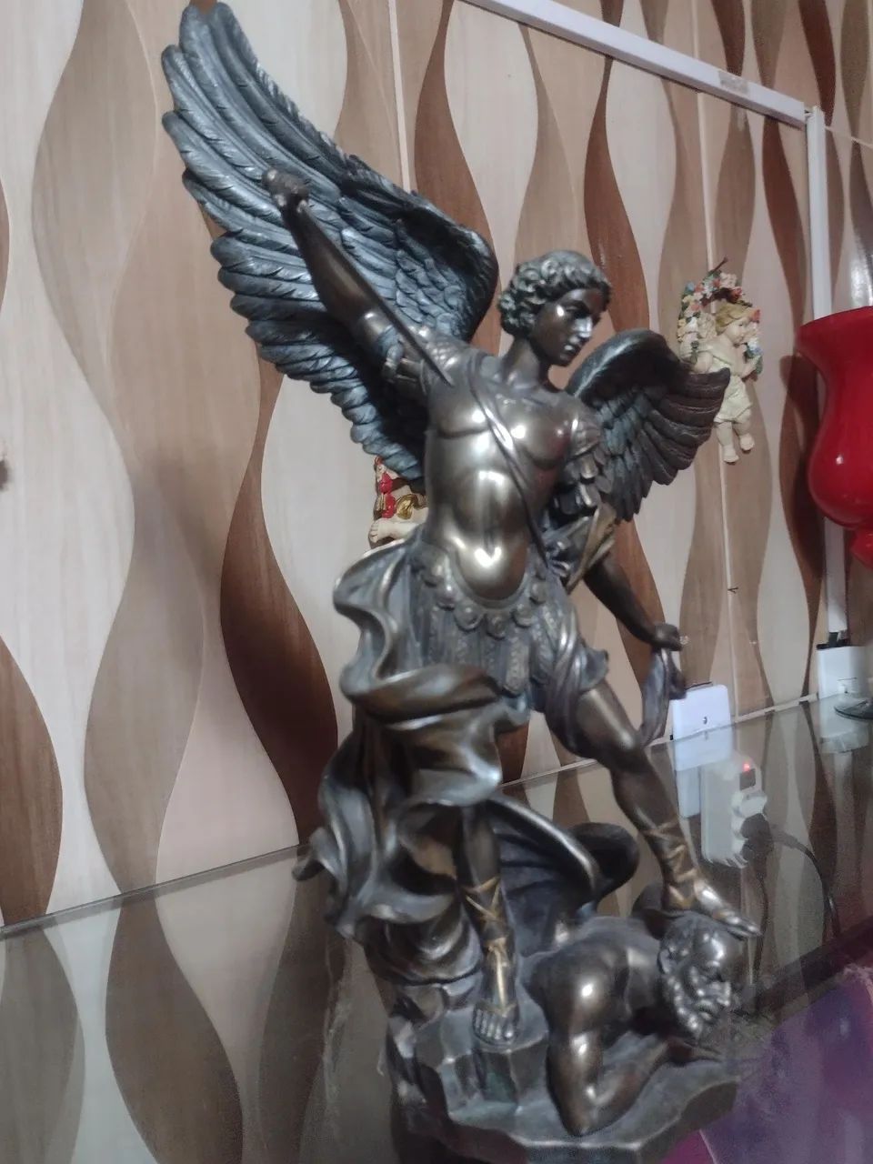 Escultura de Anjo de Bronze - Foto 2