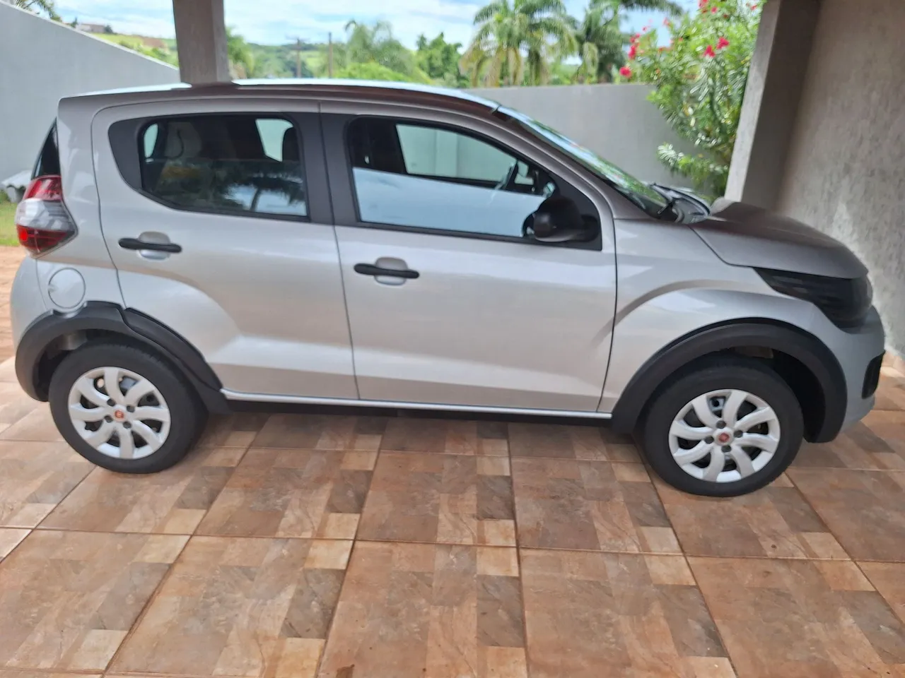 Fiat Mobi Like 2023/2023