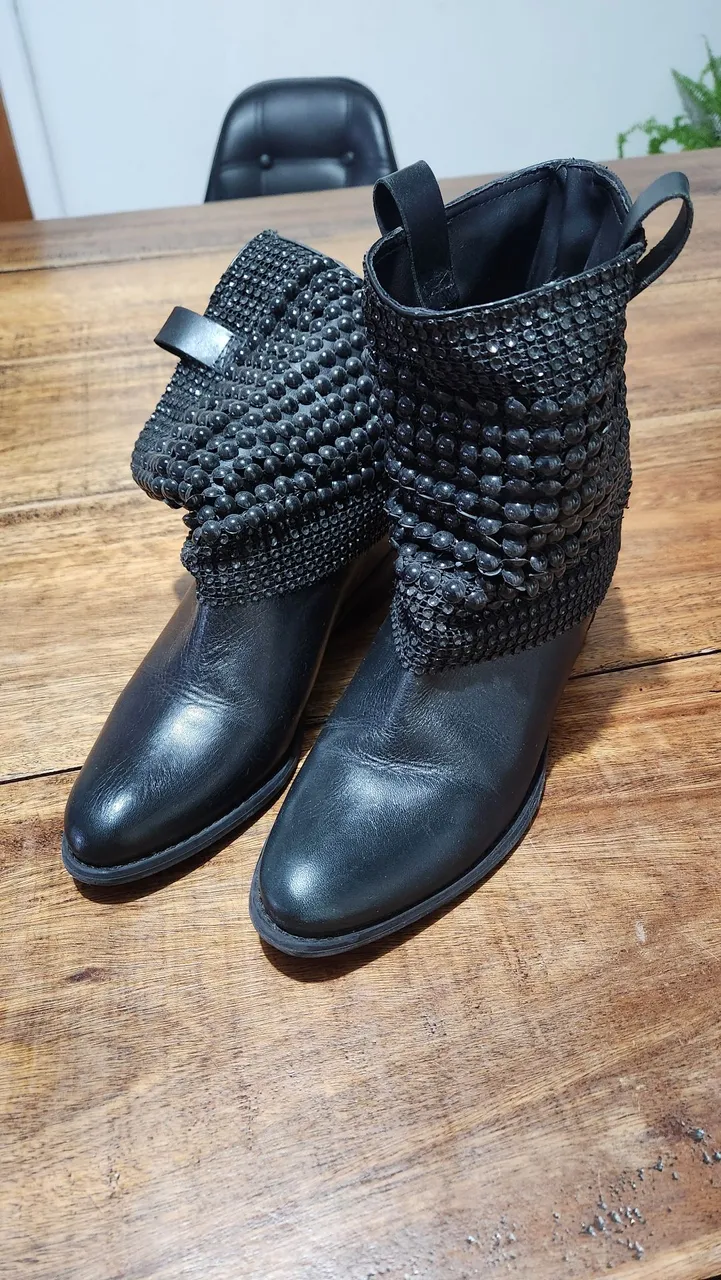 Bota Cano Curto Schutz Coturno em Couro 35