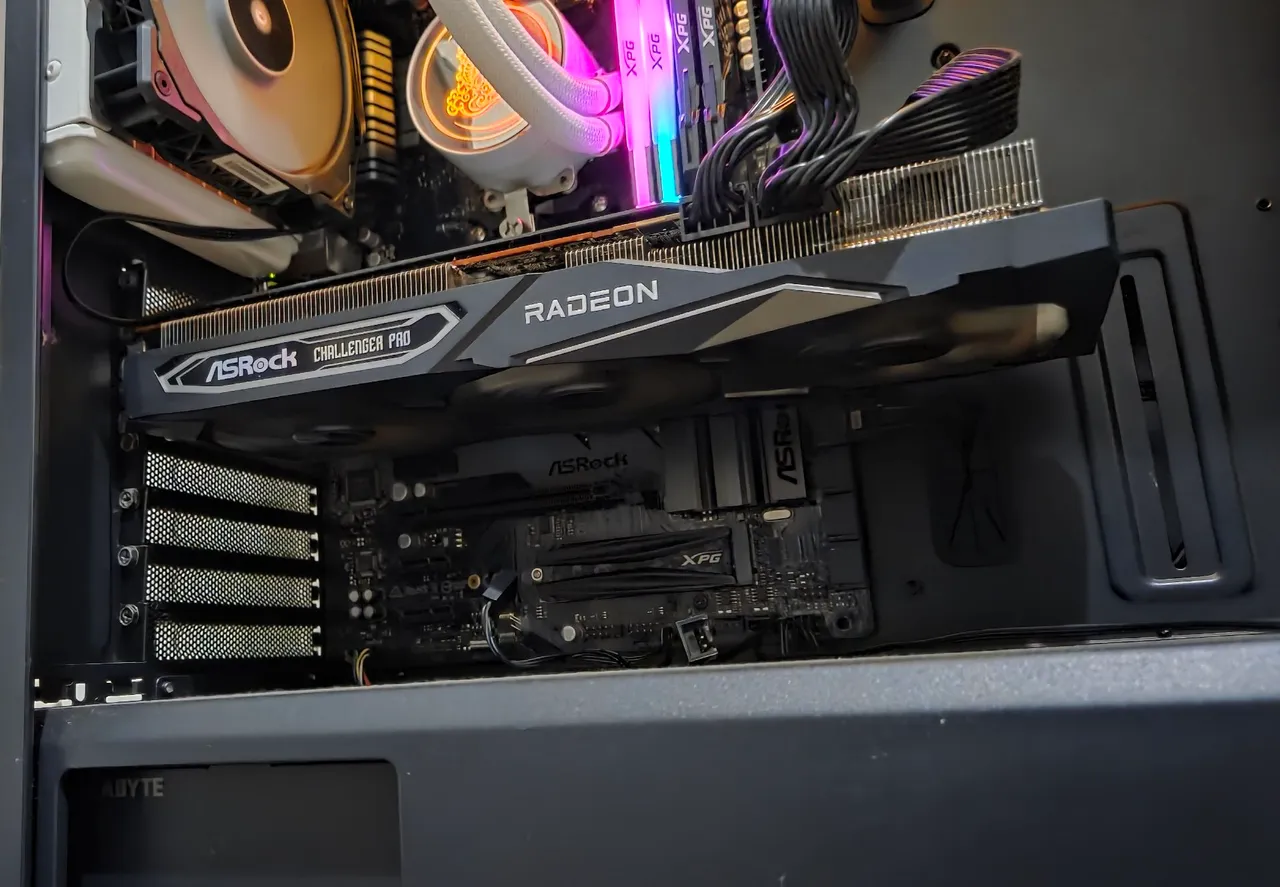 Placa de Vídeo Radeon RX 6700 XT Challenger Pro ASRock, 12GB GDDR6