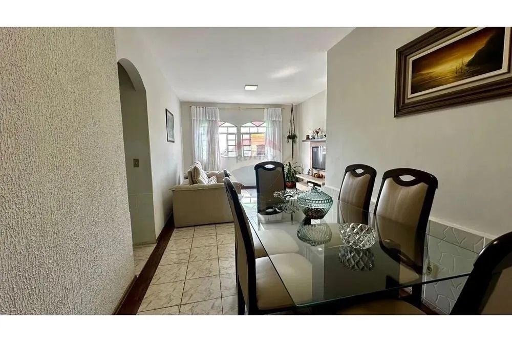 Duas casas à venda no mesmo lote Bairro Aparecida BH R$1.150.000,00 Linda vista Primeira c - Foto 2