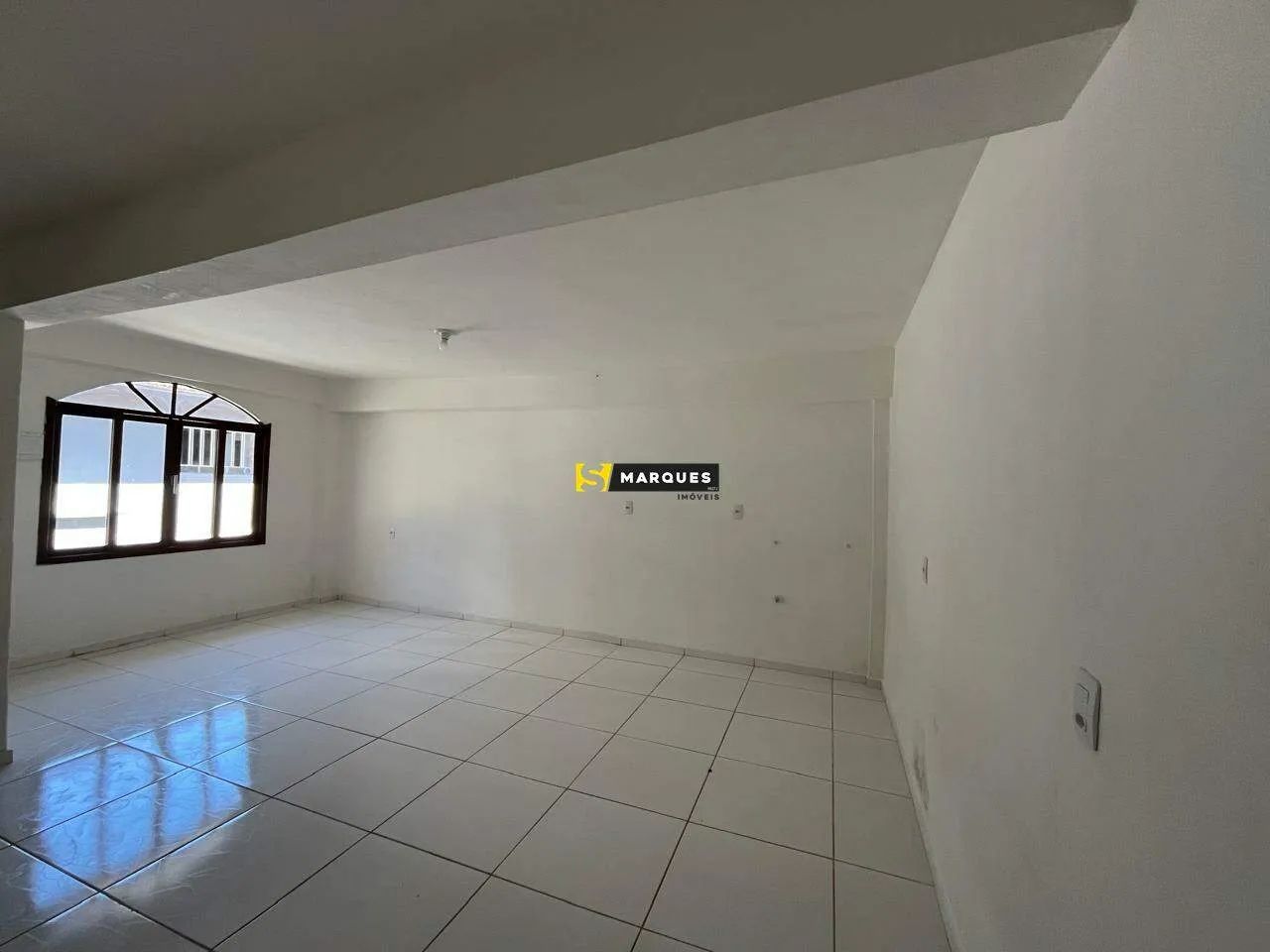 Kitnet para aluguel, 1 quarto, 1 vaga, Costa e Silva - Joinville/SC - Foto 2