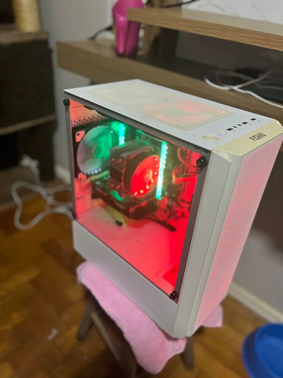 Full White Gaming PC64529512470274120