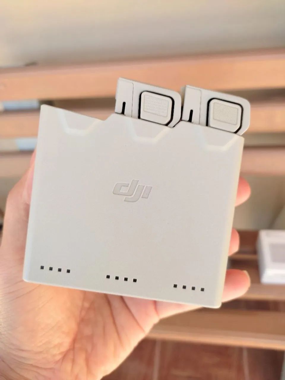  Drone Dji Mini 3, 02 baterias,carregador,bolsa,cartaosd - Foto 3