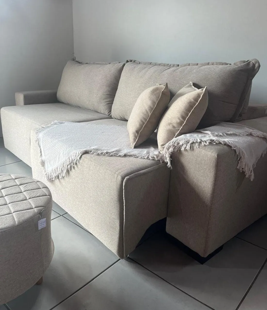 Sofá retratil com Puff - Conforto e Elegância