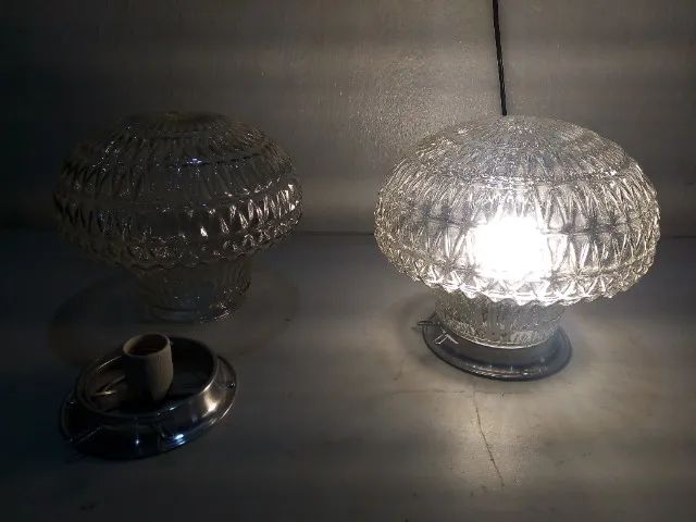 2 Luminárias De Teto Plafonier Com Globo De Vidro Corrugado - Foto 4