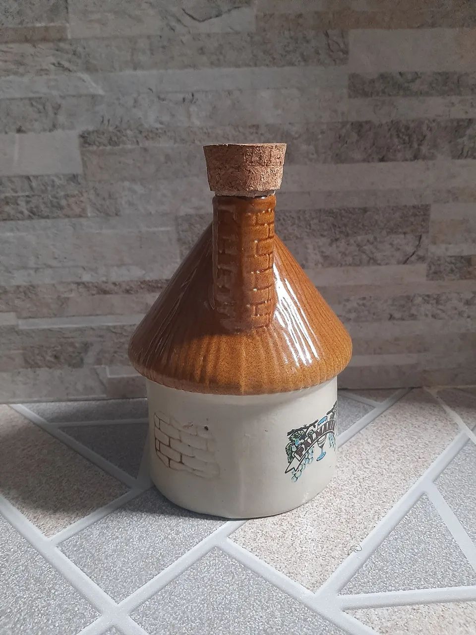 Garrafa Antiga porcelana cabana c/ chaminé década 1980 (ml706) - Foto 3