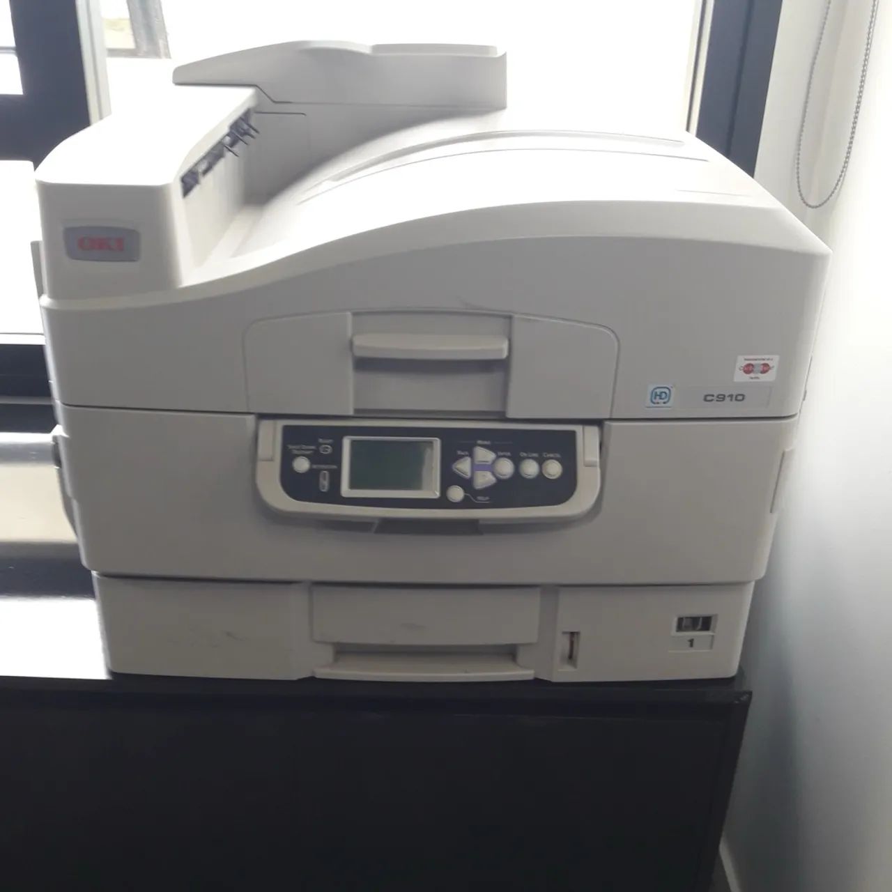 IMPRESSORA OKIDATA COLOR LASER JET C910 - Foto 2