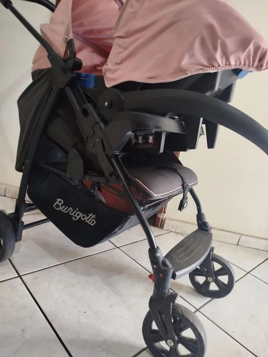 Carrinho com bebê conforto  - Foto 2
