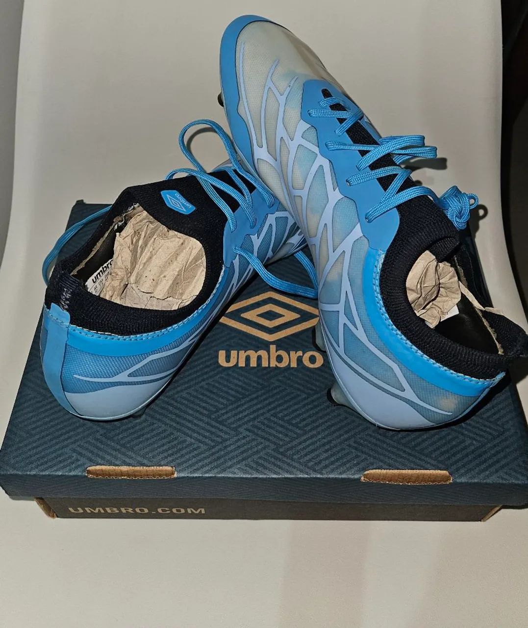 Chuteira Futebol Campo Umbro Velocita Alchemist Premier - Foto 2