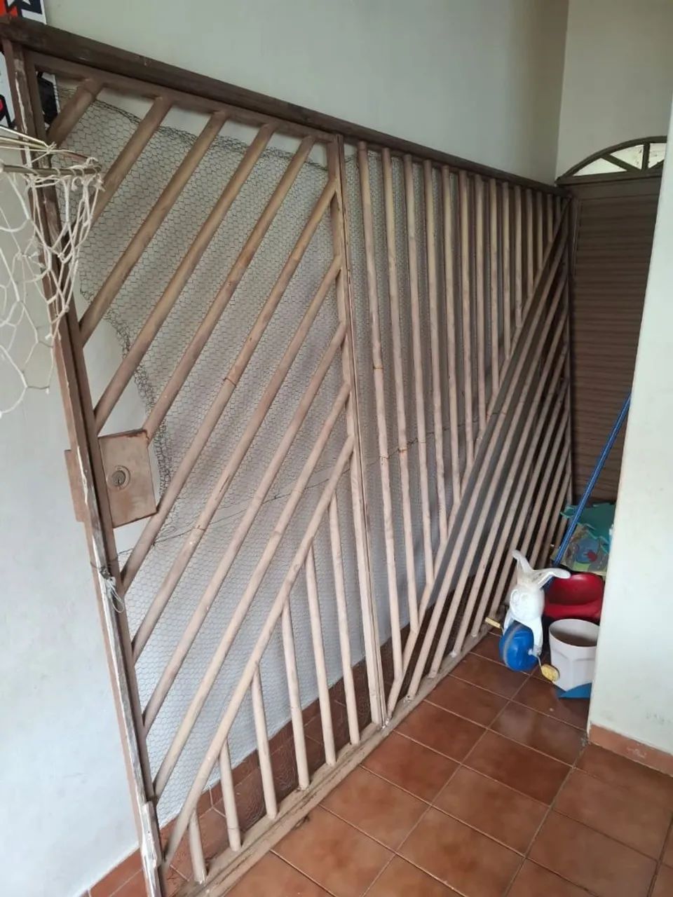 Gate64842084958849120