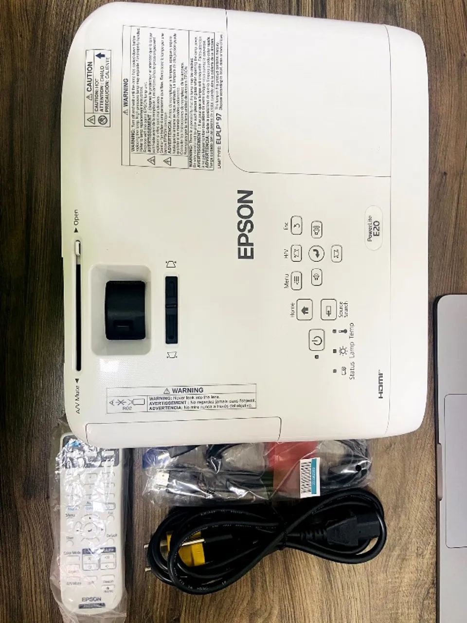 Projetor multimídia Powerlite E20 Epson 
