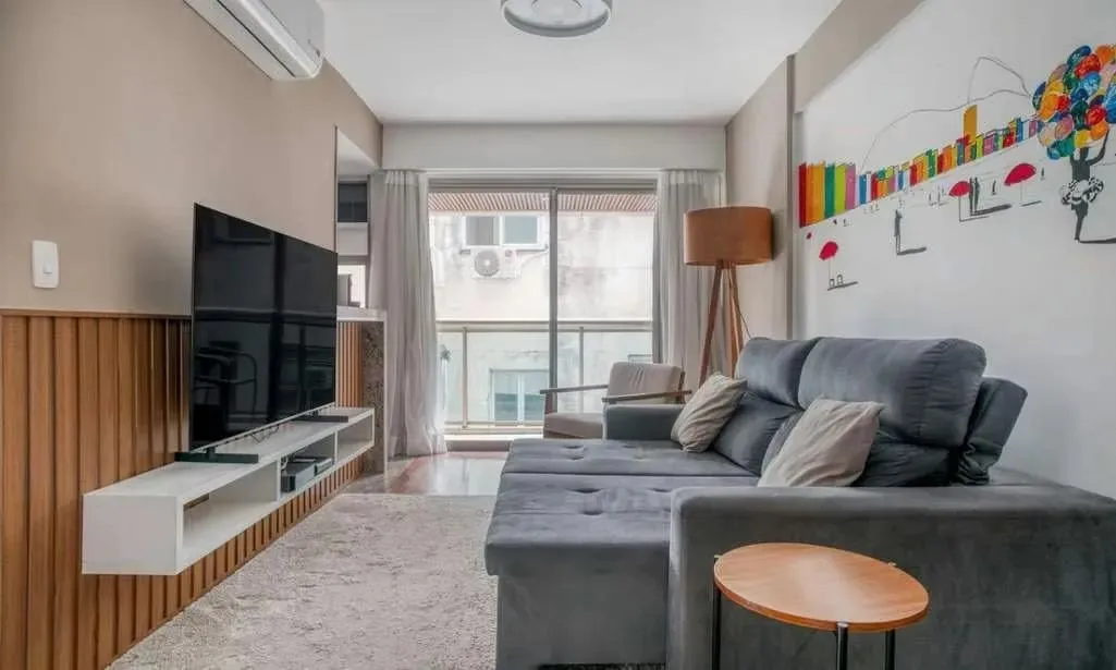 Flat para venda tem 83 m2 com 2 quartos em Ipanema frente a Lagoa
