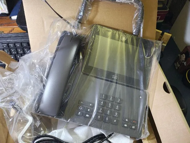 Cisco - Modelo: CP-DX650-k9