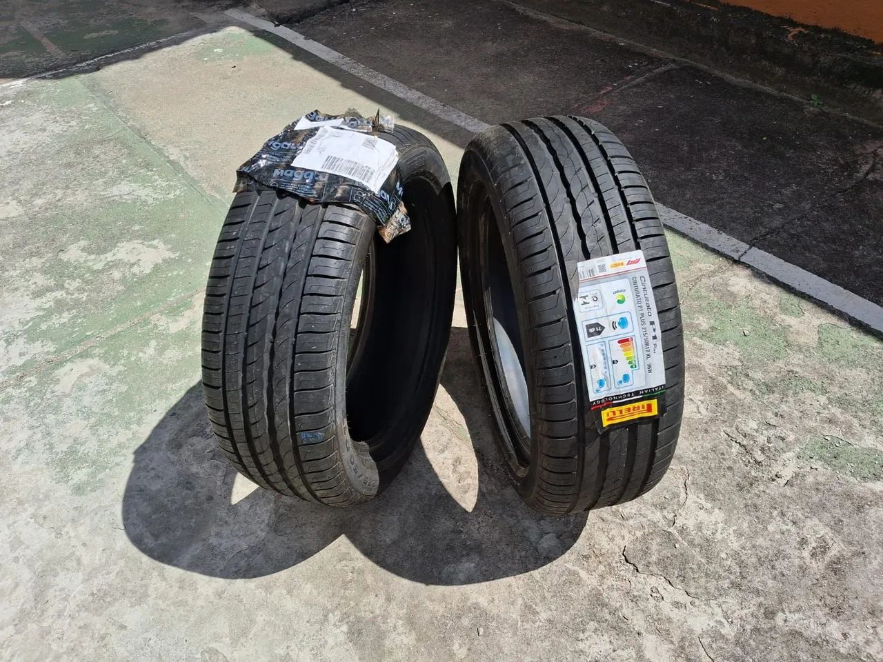 Par de Pneus Pirelli Cinturato P1 Plus 215/55R17 - Foto 2