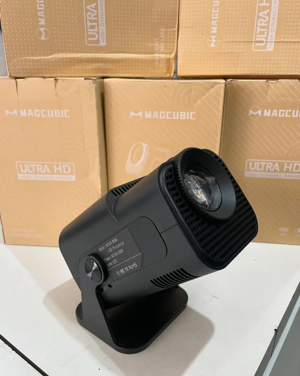 Projetor hy320 Android sistema smart tela de até 150 polegadas promoção ? ENTREGAMOS ?