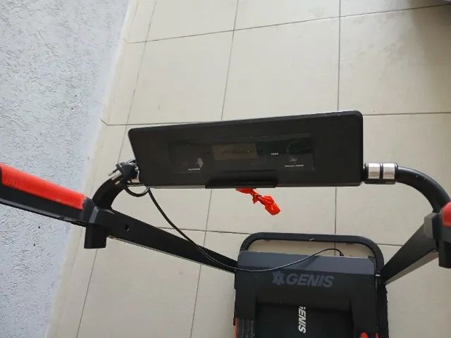Esteira ergométrica dobrável- GENIS GT 500 - Polishop - Bivolt  - Foto 3
