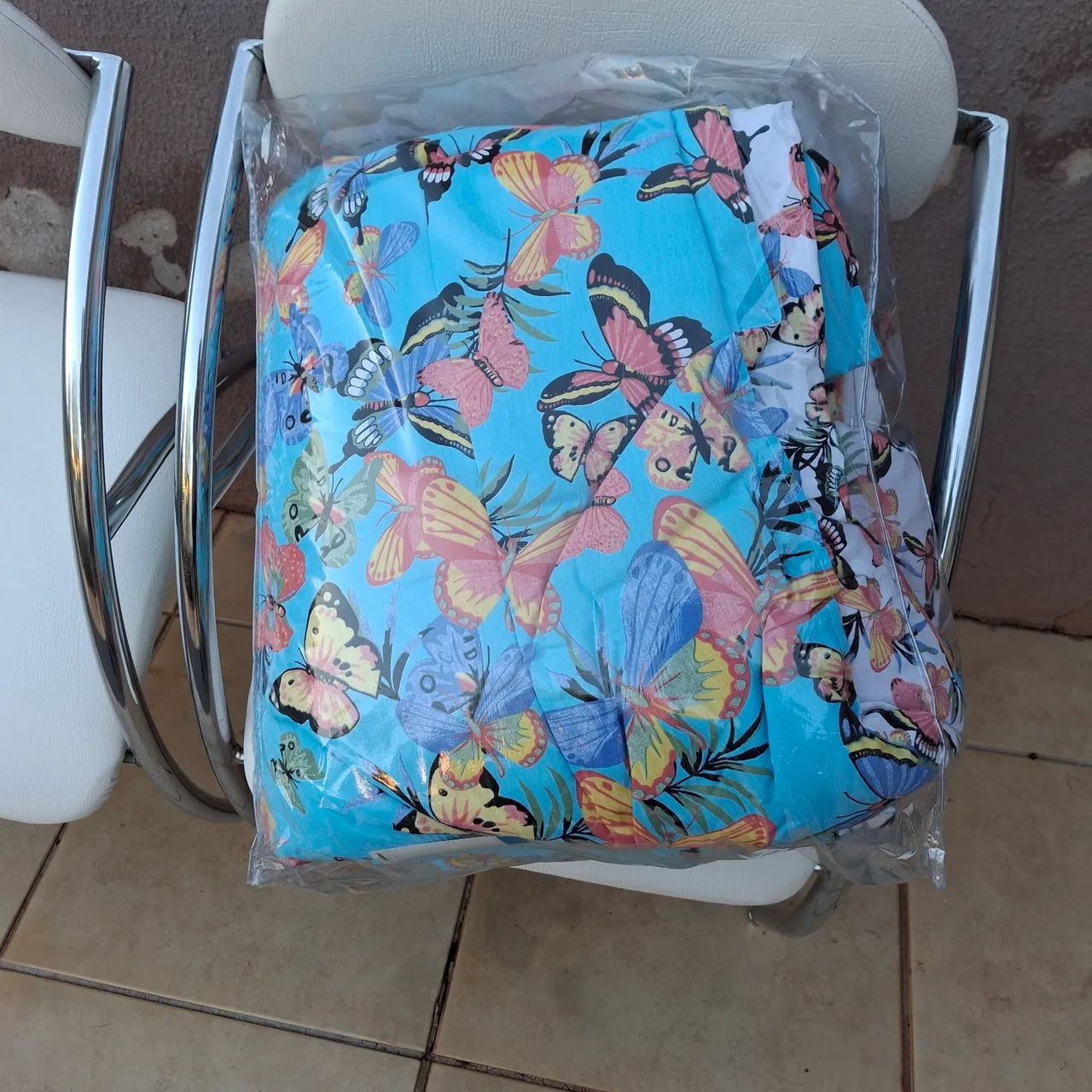 EDREDON CASAL .ESTAMPA BORBOLETAS .