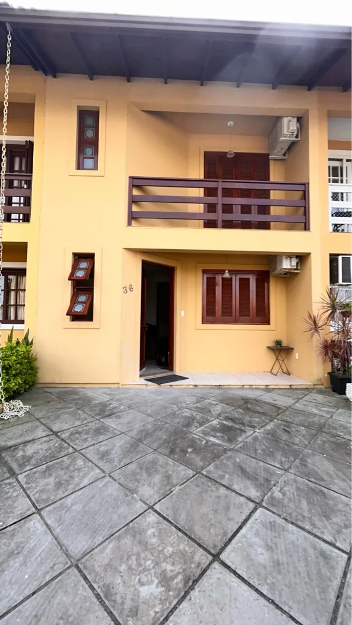 Casa em condomínio Hípica