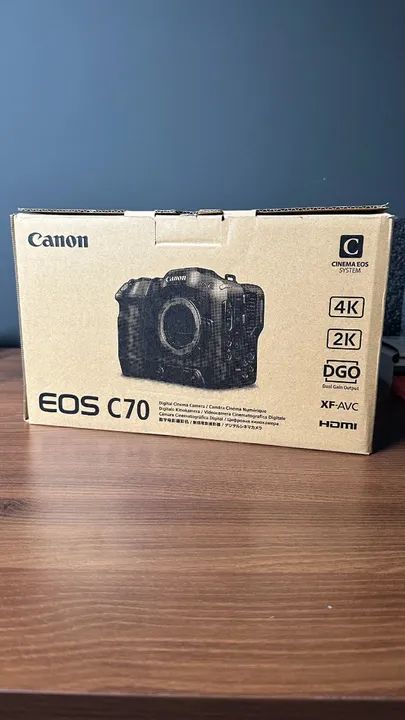 Camera Canon EOS C70 Linha C Cinema + Cage + Speedbooster Canon - Foto 2