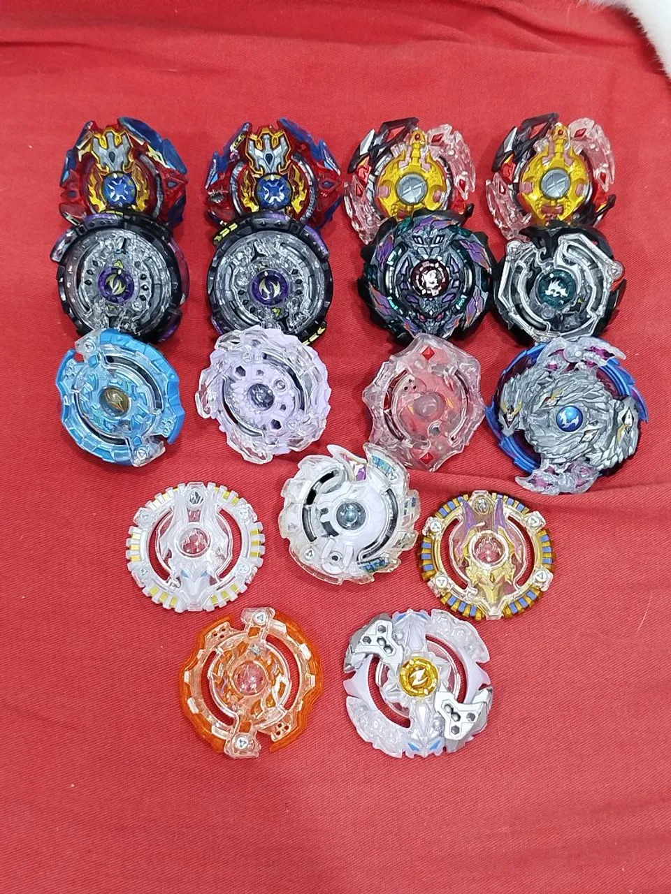 Beyblade Burst God - Coleção Completa