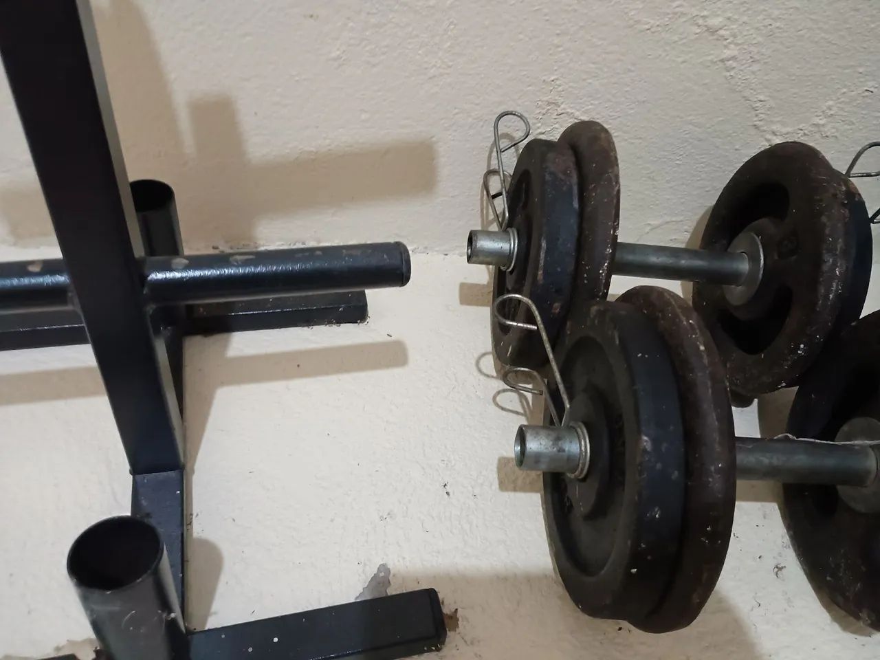 Suporte para Barra e Halteres - Foto 2